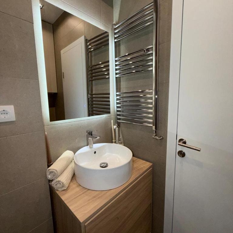 Modern Studio Belgrade Center 2 Guests - One-Bedroom Apartment - 4