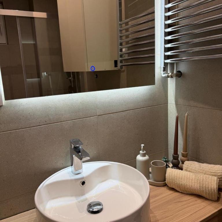 Modern Studio Belgrade Center 2 Guests - One-Bedroom Apartment - 9