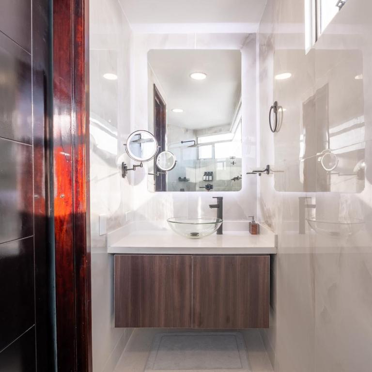 Remodeled and luxurious oceanfront apartment - Apartamento con vistas al mar - 33