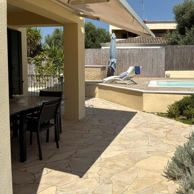 Villa con piscina e vista sul Poetto - Villa con 1 Camera da Letto - 60