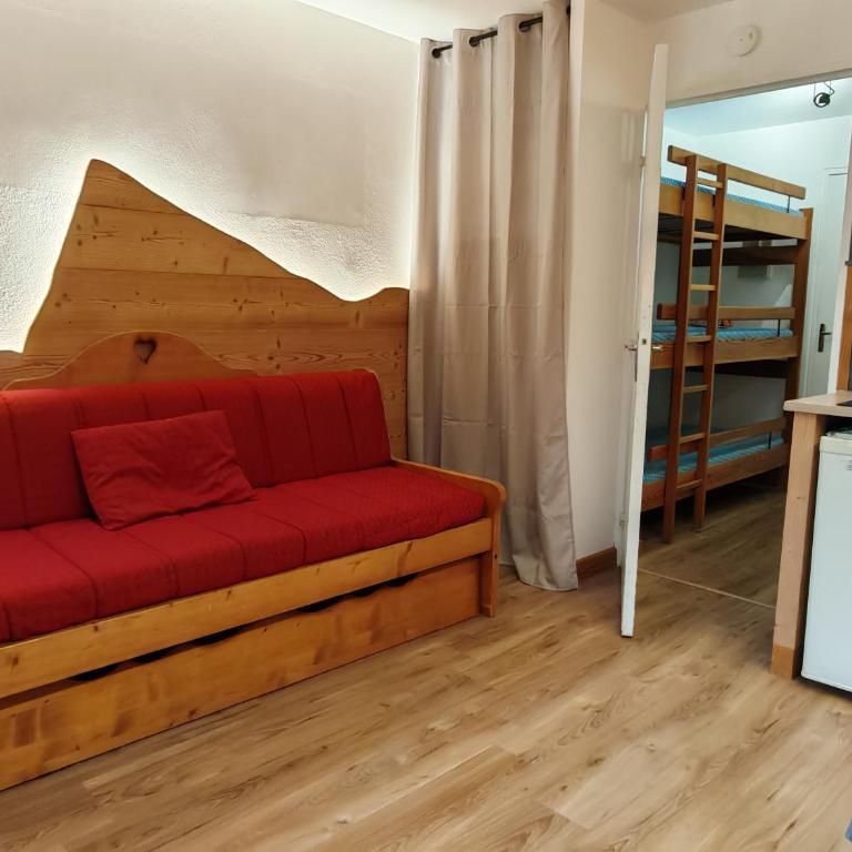 Studio Ella au cœur du village - Appartement 1 Chambre avec Balcon et Vue sur les Montagnes - 11