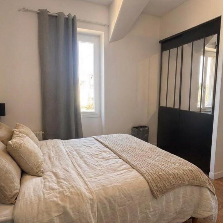 Louis 26 - Le manoir - Chambre Double avec Salle de Bains Privative - 6