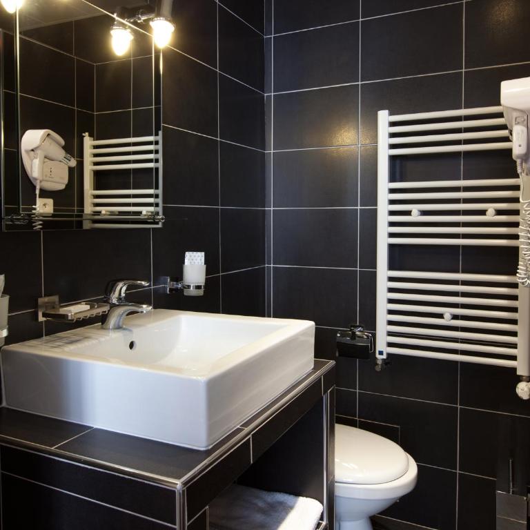Hotel COSMOTEL MARAIS REPUBLIQUE PARIS - Chambre Double - 10