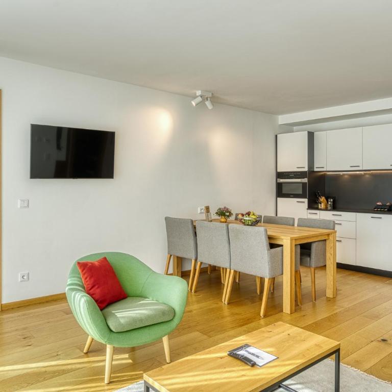 All-Suite Resort Fieberbrunn - Deluxe Apartment (2 Schlafzimmer) mit Balkon - 6