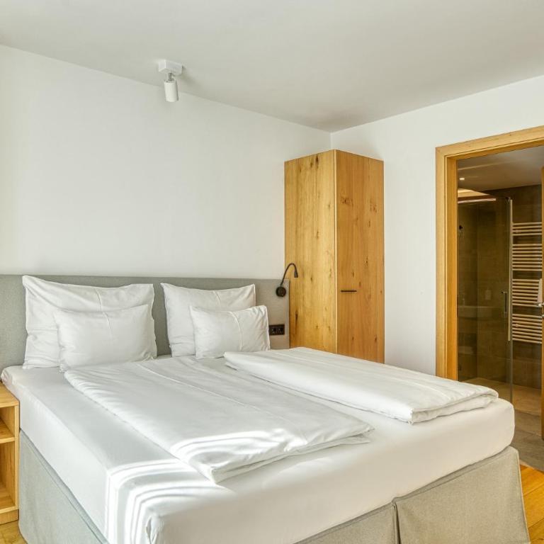 All-Suite Resort Fieberbrunn - Deluxe Apartment (2 Schlafzimmer) mit Balkon - 7