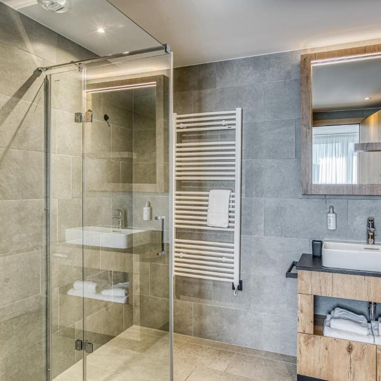 All-Suite Resort Fieberbrunn - Deluxe Apartment (2 Schlafzimmer) mit Balkon - 5