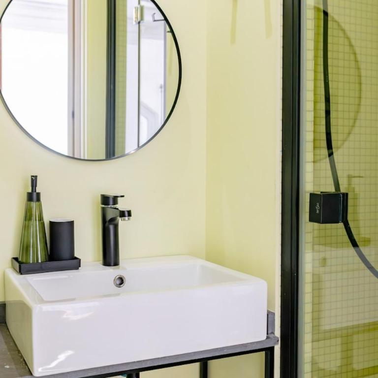 Historic Centre Modern Apartments - Appartamento con 2 Camere da Letto, Balcone e Terrazza - 12