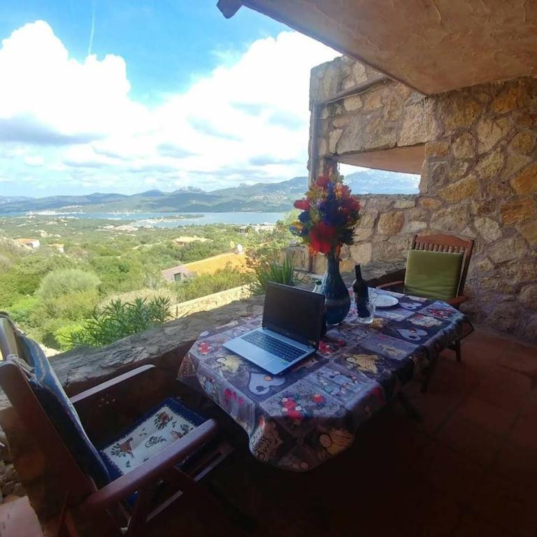 Sardinia Rent - Appartamento con 2 Camere da Letto, Terrazza e Vista Mare - 7