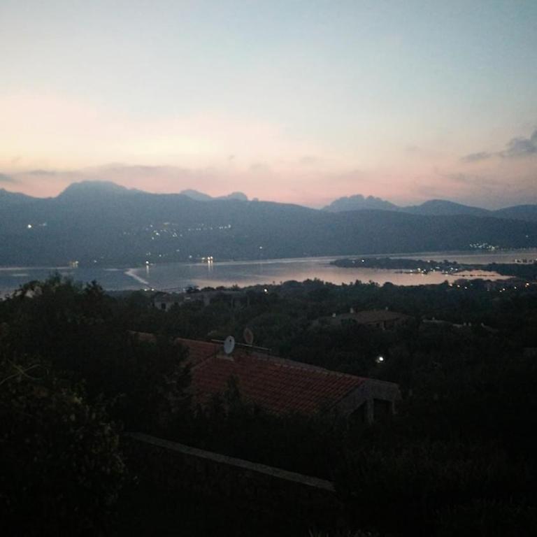 Sardinia Rent - Appartamento con 2 Camere da Letto, Terrazza e Vista Mare - 27
