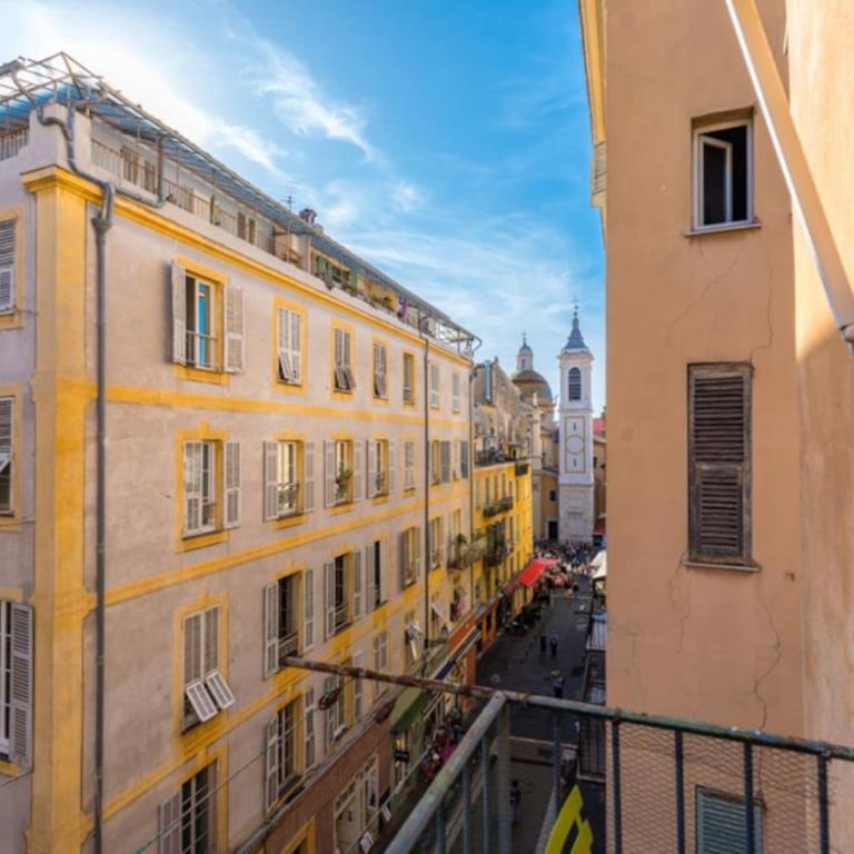 Mobility Lease 2br 2ba 2 kitchens 2 balconies in Old Town - Appartement 2 Chambres avec Balcon - 1