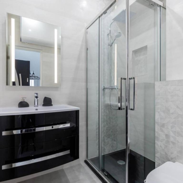 Mobility Lease 2br 2ba 2 kitchens 2 balconies in Old Town - Appartement 2 Chambres avec Balcon - 21