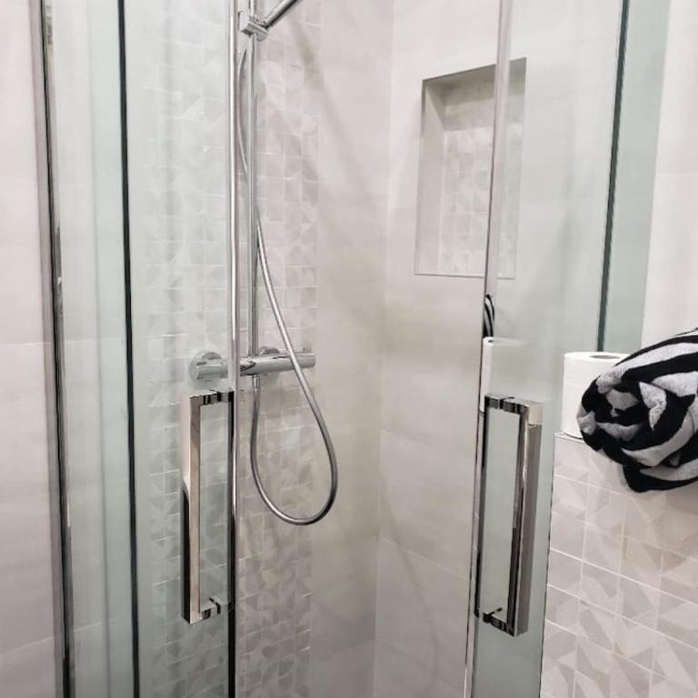 Mobility Lease 2br 2ba 2 kitchens 2 balconies in Old Town - Appartement 2 Chambres avec Balcon - 27