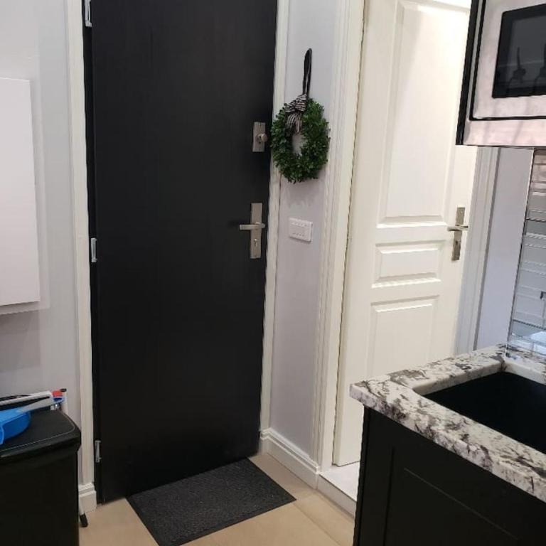 Mobility Lease 2br 2ba 2 kitchens 2 balconies in Old Town - Appartement 2 Chambres avec Balcon - 31