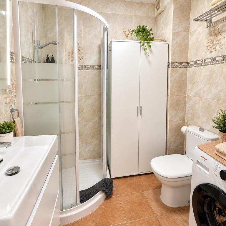 Tenerifeopenhome bright penthouse on the beach Los Cristianos - Two-Bedroom Apartment - 72