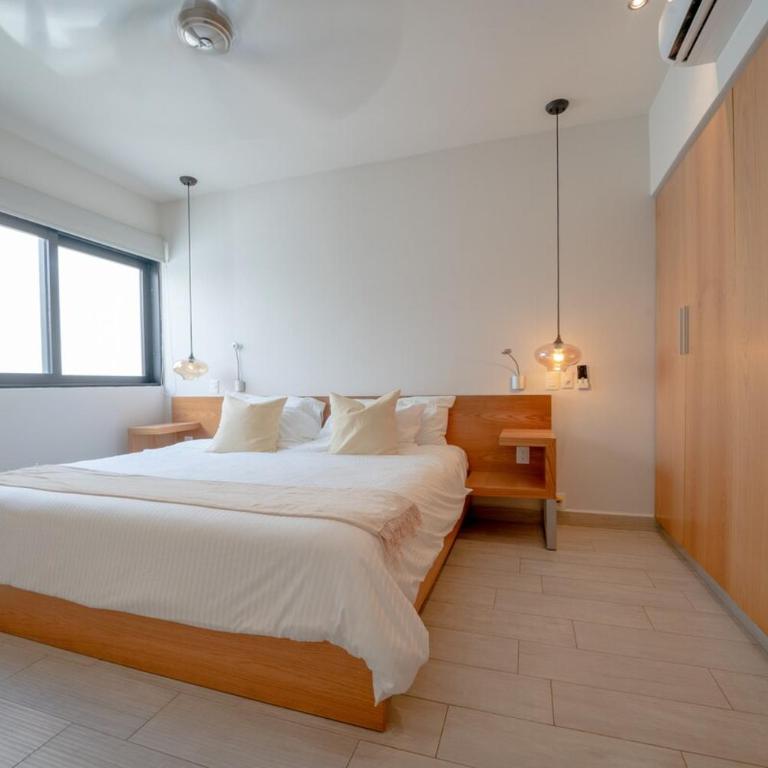 Opal #405 - 2BR Condo with Rooftop Pool & Balcony - Apartment - 6