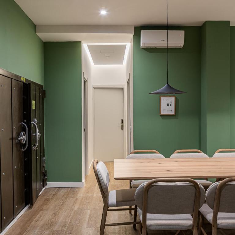 Queen's Bernabéu Madrid - Doppelzimmer mit eigenem Bad - 18