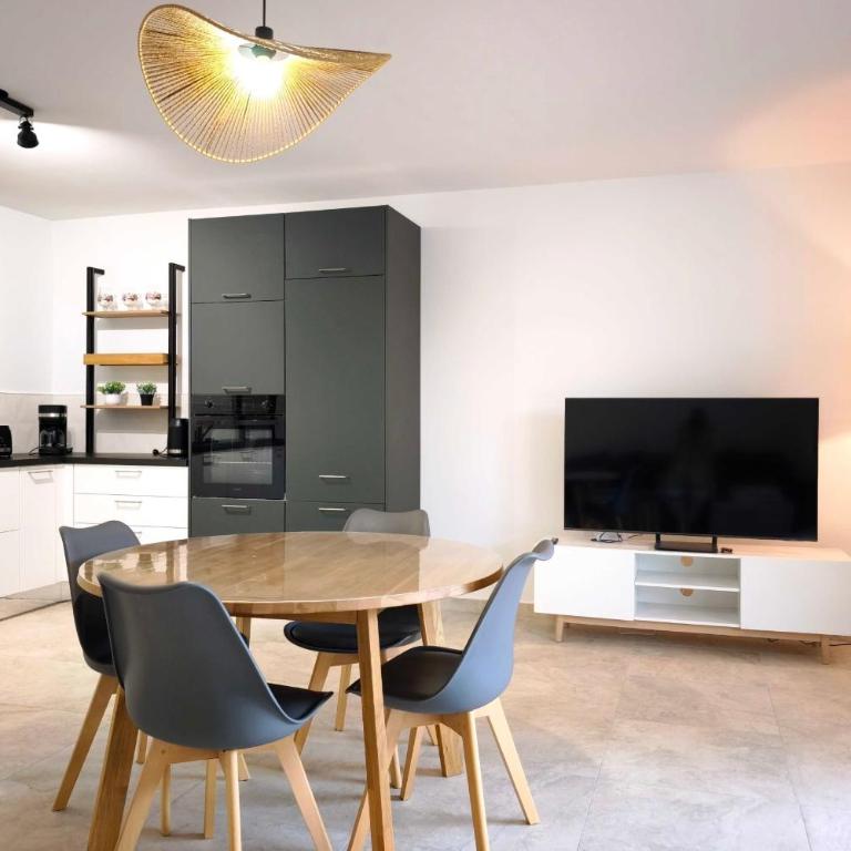 Bright apartment with terrace in Ajaccio - Apartment - 11