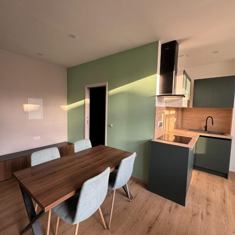 Fully renovated 2 bedrooms in Antibes Old City - Appartement 2 Chambres - 2