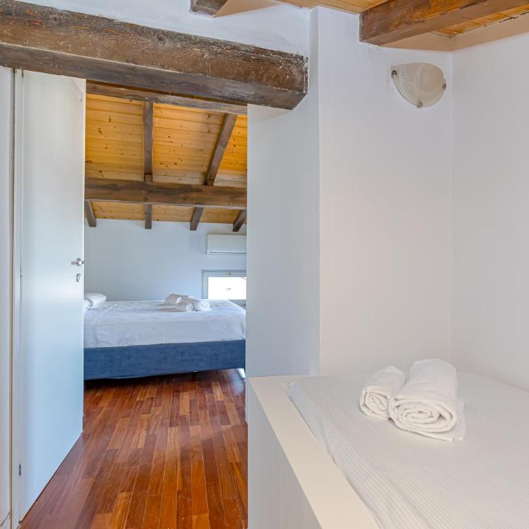 Hermes at Como Duomo - Two-Bedroom Apartment - 33