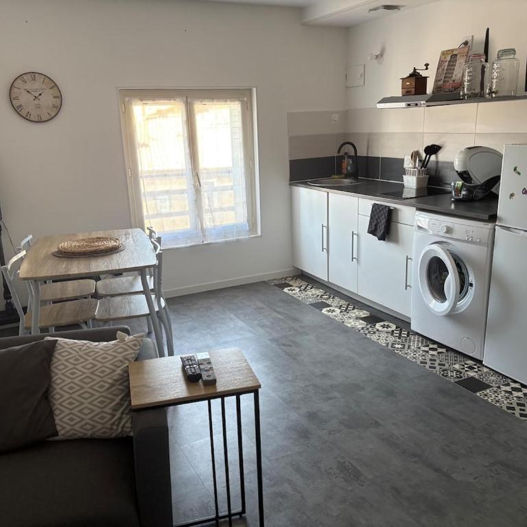 Foch 36 - central apartment - One-Bedroom Apartment - 9