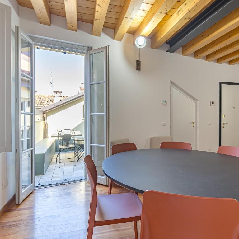 Hermes at Como Duomo - Two-Bedroom Apartment - 9