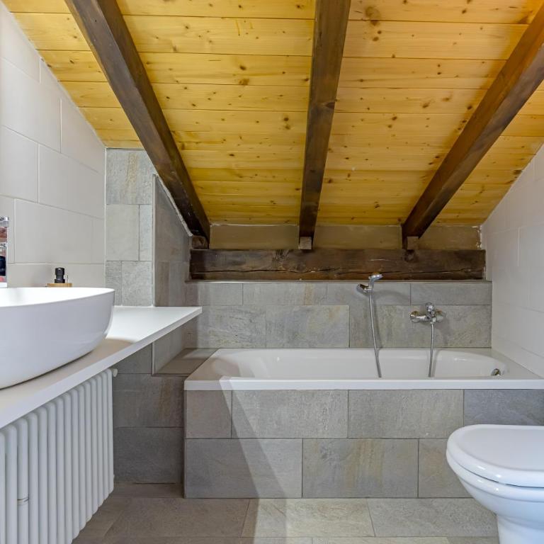 Hermes at Como Duomo - Two-Bedroom Apartment - 40