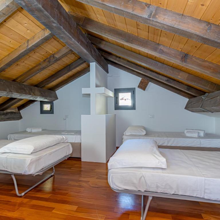 Hermes at Como Duomo - Two-Bedroom Apartment - 44