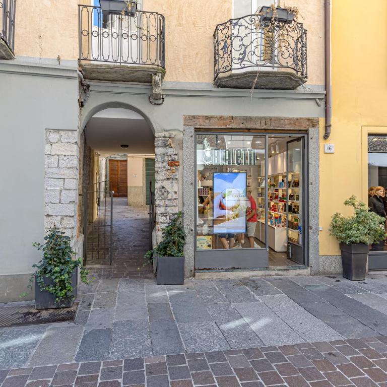 Hermes at Como Duomo - Two-Bedroom Apartment - 60
