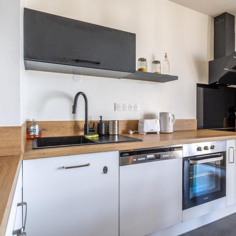 Vue Garonne Balcon Parking privé T2 lumineux - Appartement 2 Chambres - 17