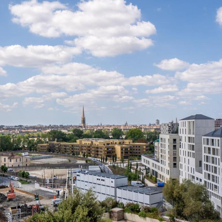 Vue Garonne Balcon Parking privé T2 lumineux - Appartement 2 Chambres - 27