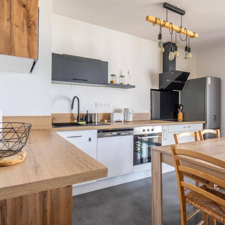Vue Garonne Balcon Parking privé T2 lumineux - Appartement 2 Chambres - 29