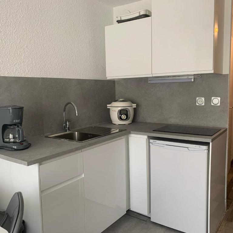Studio rénové pour 4 avec canapé-lit, balcon et parking - FR-1-340-234 - Studio - 16