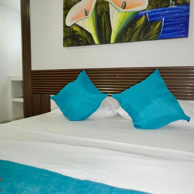 MNDlA OCEAN SUITES - Deluxe Room - 1