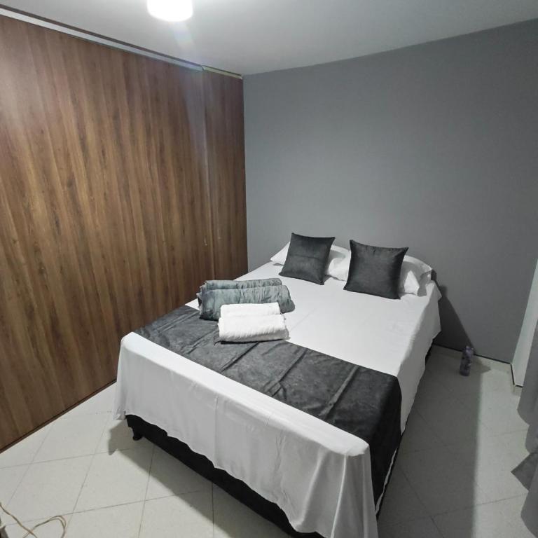 La bendición house - Three-Bedroom Apartment - 10