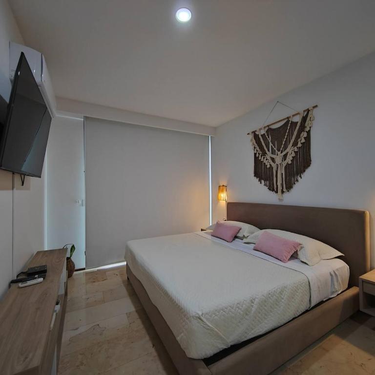 Playa Retreat with Pool, near 5th Avenue & beach - Studio - 23