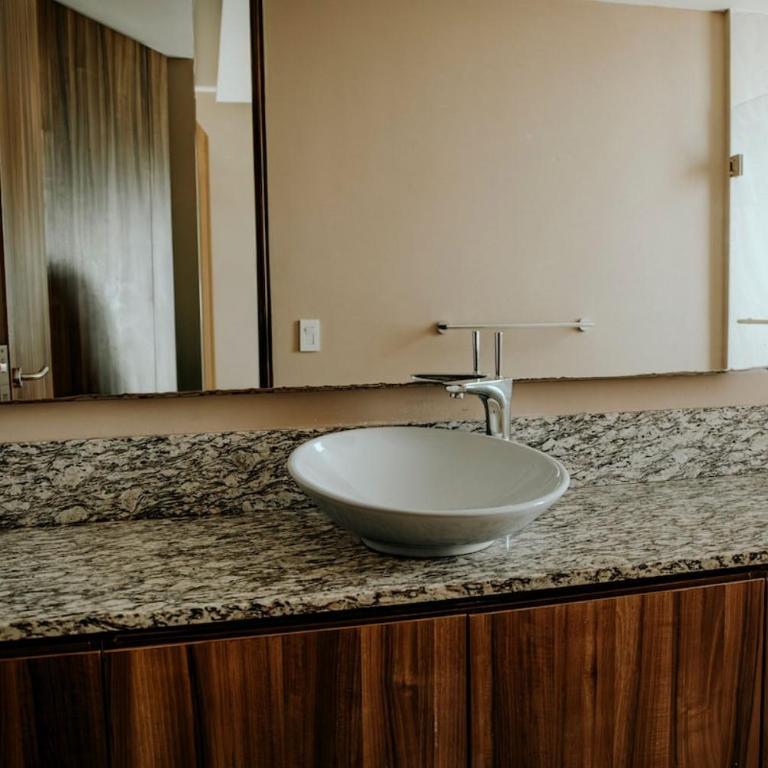 3 Bedrooms with huge Terrace in La Isla Acapulco - Apartment - 34