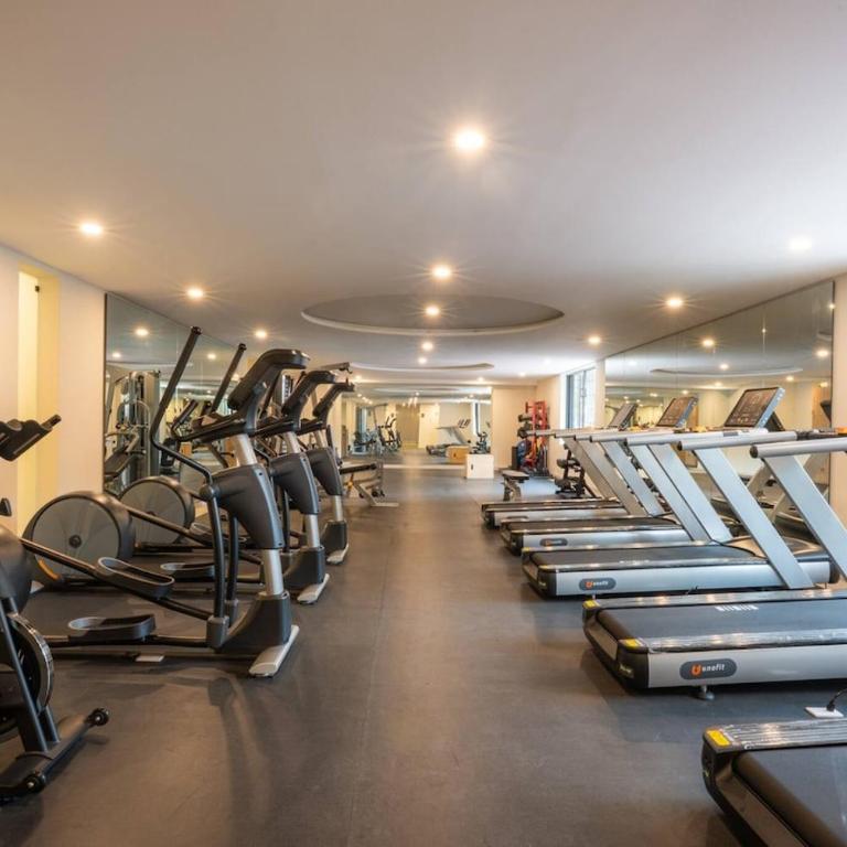 Luxury 2BR with Pool, Gym & Coworking - Appartement - 5