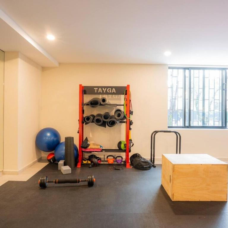 Luxury 2BR with Pool, Gym & Coworking - Appartement - 20