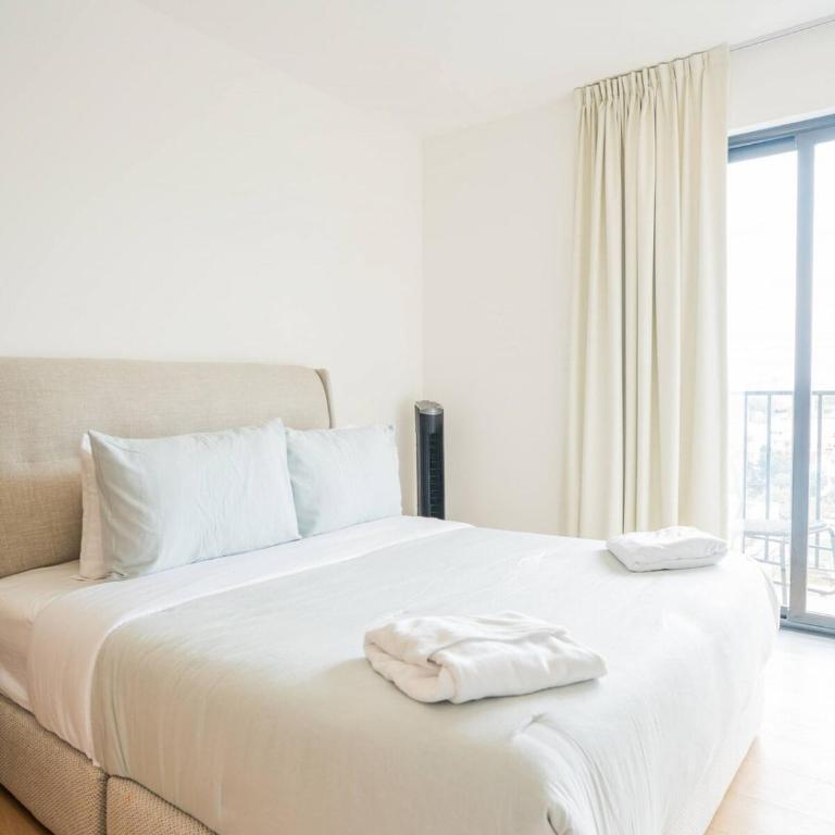 Luxury 2BR with Pool, Gym & Coworking - Appartement - 34