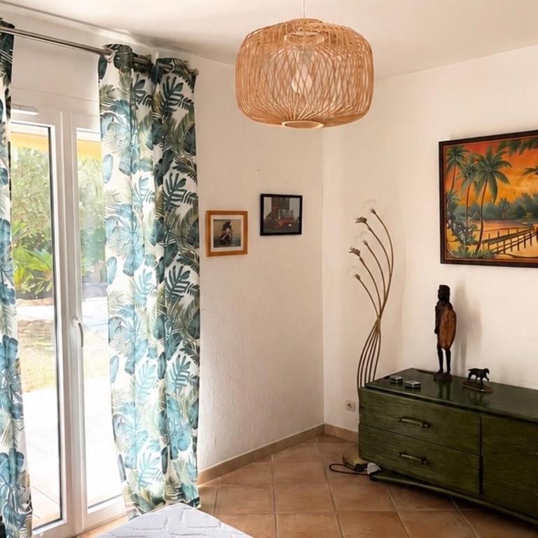 Villa avec piscine 10 personnes - Villa - 10