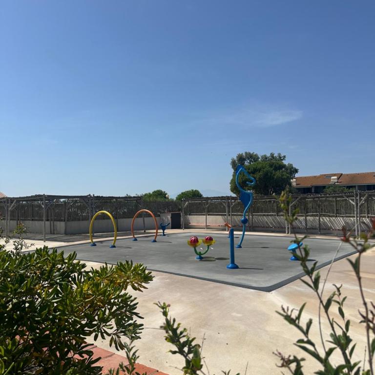 Vue étang et montagnes avec piscines chauffée - Apartment mit 1 Schlafzimmer - 24