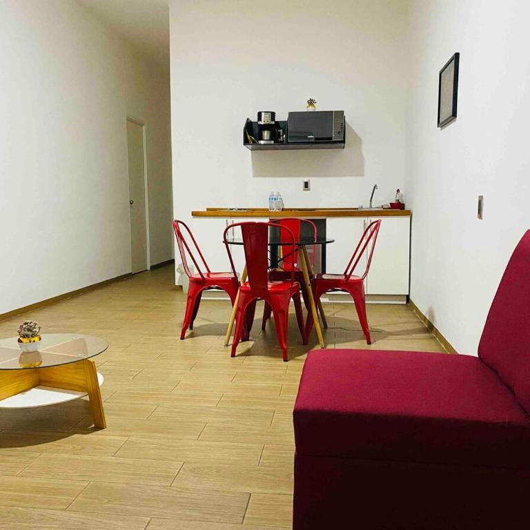 Departamento Golden con Cocineta en Centro Historico Oaxaca - Two-Bedroom Apartment - 2