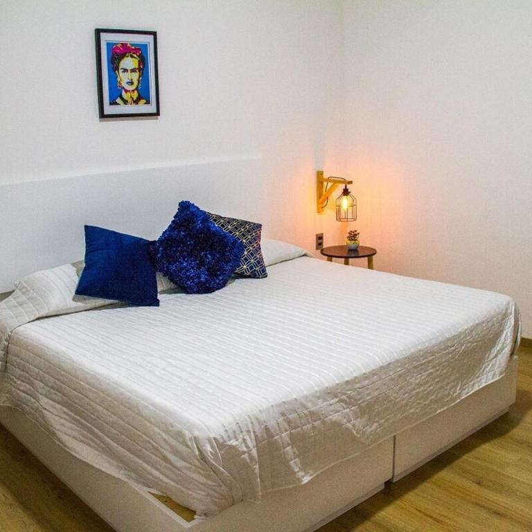 Departamento Golden con Cocineta en Centro Historico Oaxaca - Two-Bedroom Apartment - 5
