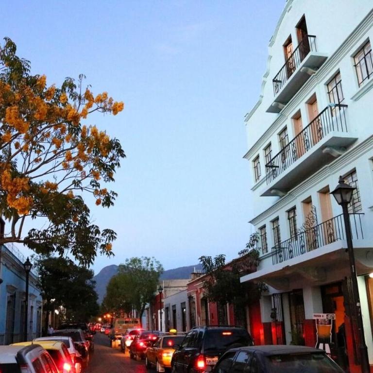 Departamento Golden con Cocineta en Centro Historico Oaxaca - Two-Bedroom Apartment - 10