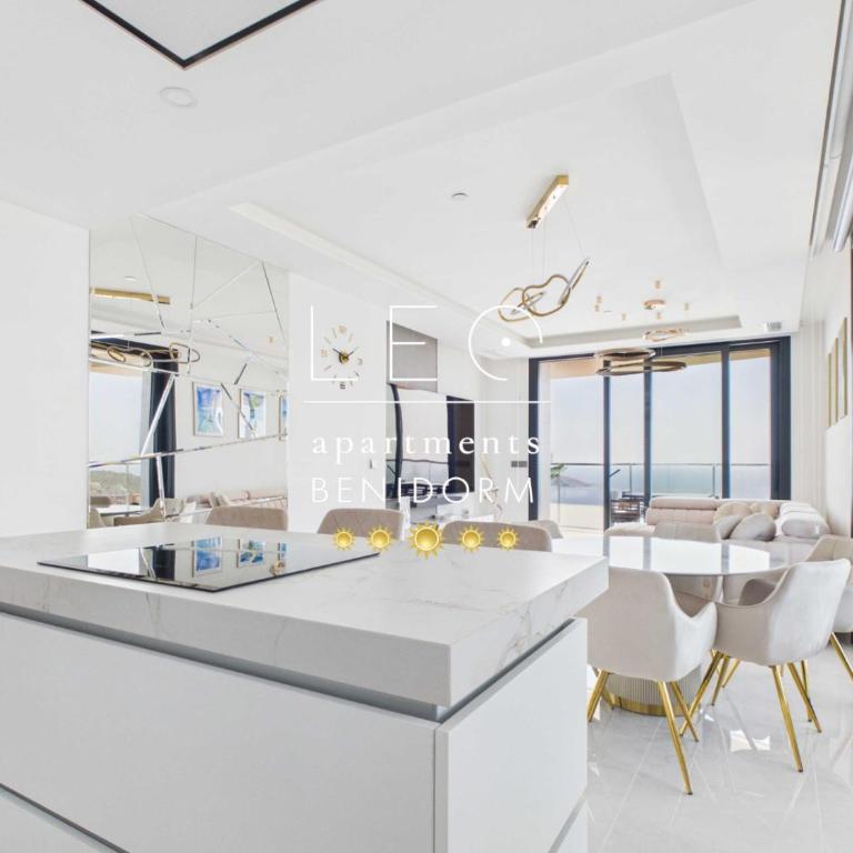Sky Jacuzzi Apartment 36 Floor - Two-Bedroom Apartment - 9