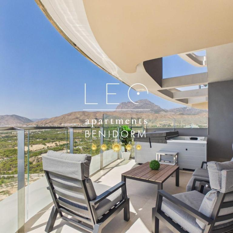 Sky Jacuzzi Apartment 36 Floor - Two-Bedroom Apartment - 13