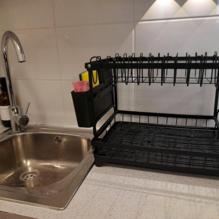 Moderno y de ubicación céntrica, wifi, estacionamiento, ideal para 3 personas, máximo 4 - Three-Bedroom Apartment - 2