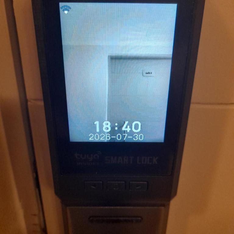 Moderno y de ubicación céntrica, wifi, estacionamiento, ideal para 3 personas, máximo 4 - Three-Bedroom Apartment - 25