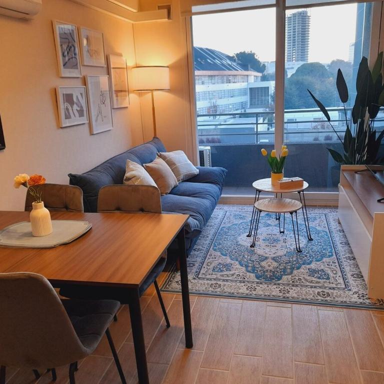 Moderno y de ubicación céntrica, wifi, estacionamiento, ideal para 3 personas, máximo 4 - Three-Bedroom Apartment - 26