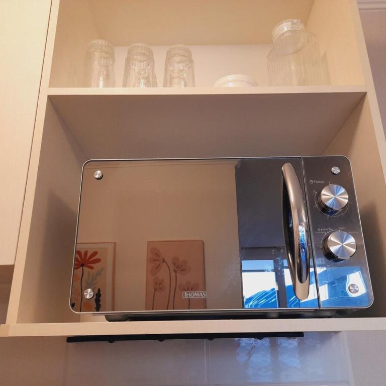 Moderno y de ubicación céntrica, wifi, estacionamiento, ideal para 3 personas, máximo 4 - Three-Bedroom Apartment - 34